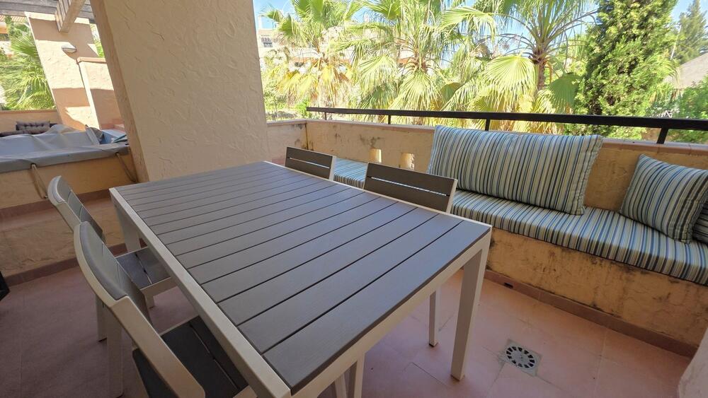 HK RV  3MDG1A 3 MADAGASCAR 1A Apartamento Oasis Fuente Álamo de Murcia