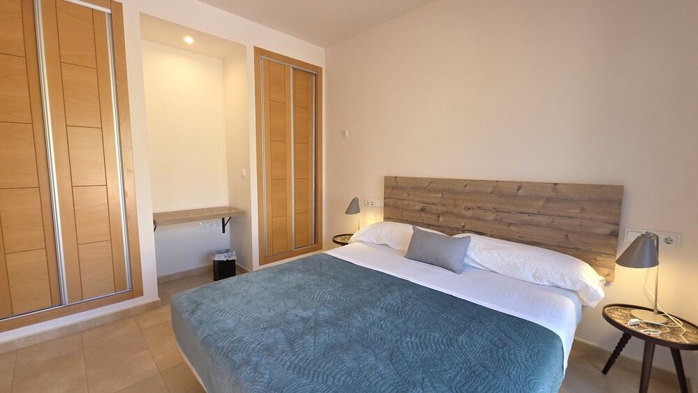 HK RV  3MDG1A 3 MADAGASCAR 1A Apartamento Oasis Fuente Álamo de Murcia