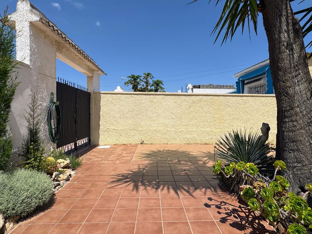 A-0420 CASALS Detached house / Villa Torrevieja A-0420 CASALS Detached house / Villa Torrevieja