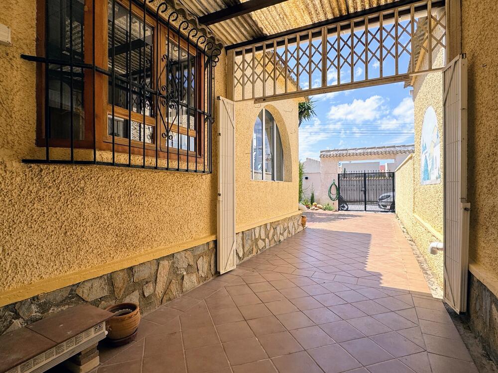 A-0420 CASALS Detached house / Villa Torrevieja A-0420 CASALS Detached house / Villa Torrevieja