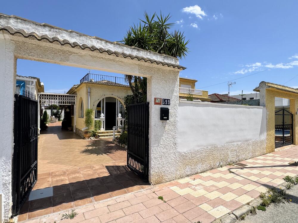 A-0420 CASALS Detached house / Villa Torrevieja A-0420 CASALS Detached house / Villa Torrevieja