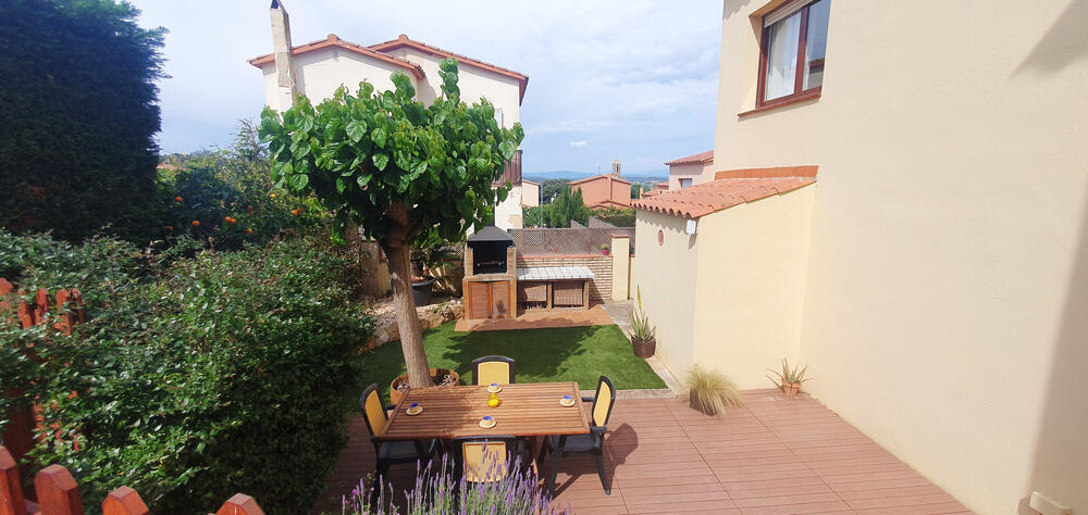 Terrasse mit Grill Terrasse mit Grill