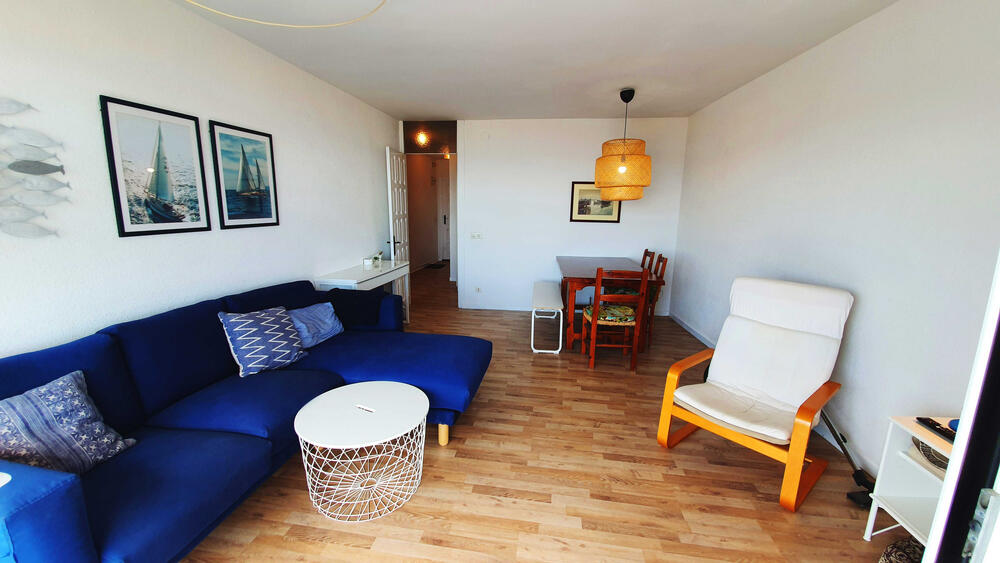 Wohnzimmer mit Sofa Wohnzimmer mit Sofa