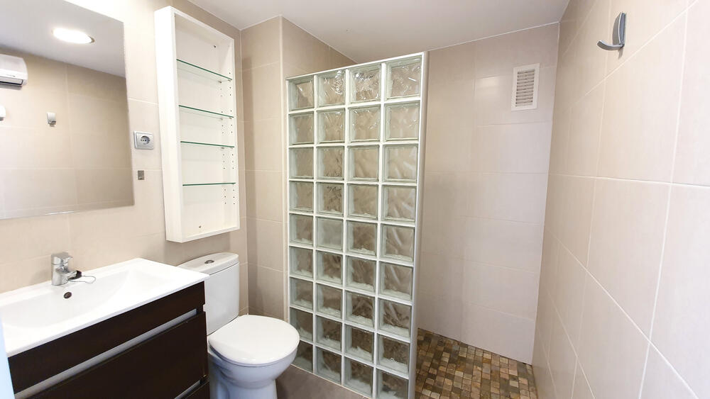Komplettes Badezimmer Komplettes Badezimmer