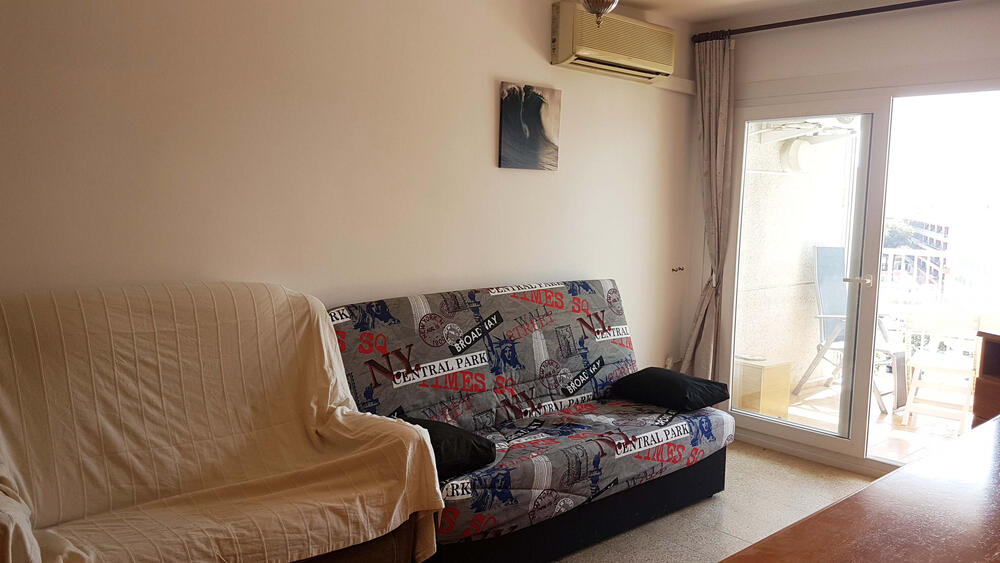 Wohnzimmer mit Sofas und Terrasse Wohnzimmer mit Sofas und Terrasse