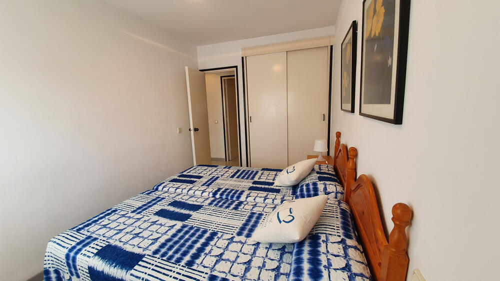 Schlafzimmer mit Doppelbett