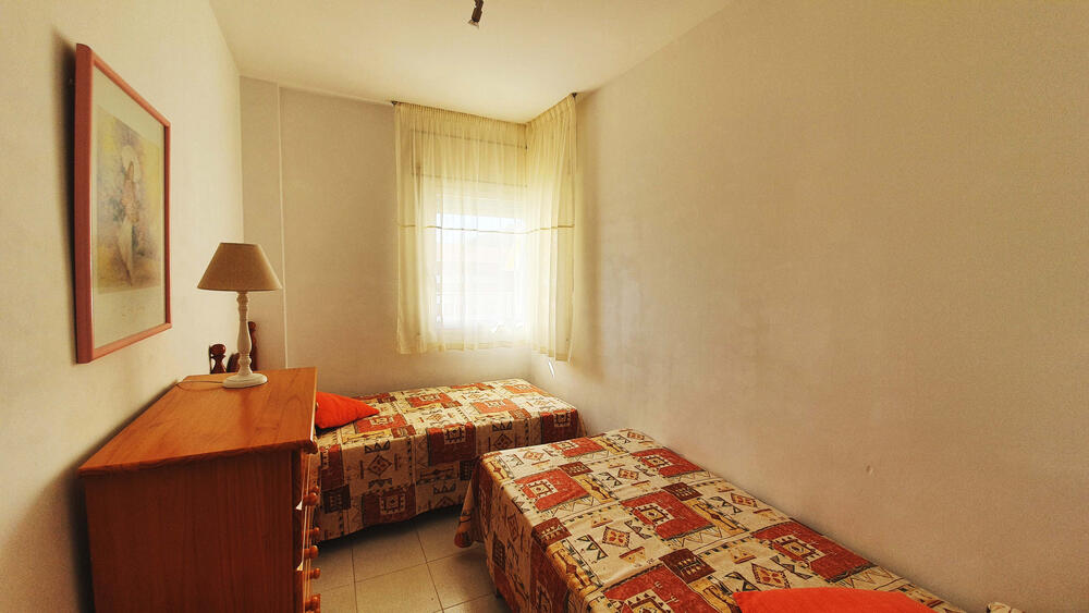 Schlafzimmer mit zwei Einzelbetten