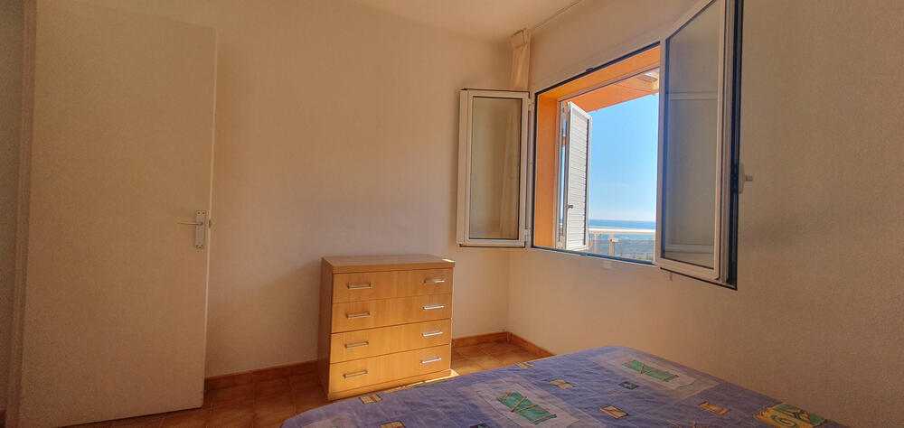 Schlafzimmer mit Doppelbett