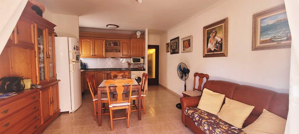53 Apartament de tres habitacions amb terrassa a L’Estartit Apartament L´Estartit 53 Apartament de tres habitacions amb terrassa a L’Estartit Apartament L´Estartit