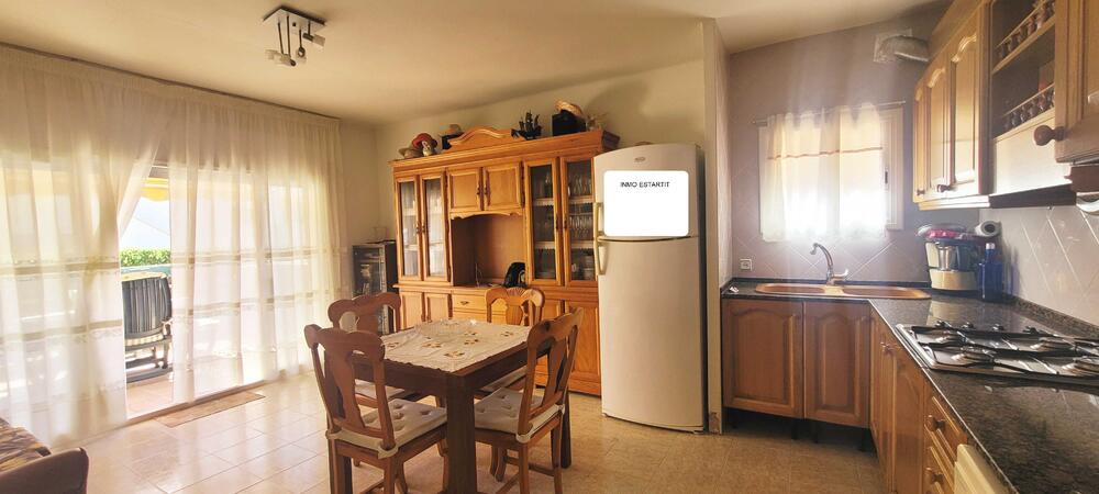53 Apartament de tres habitacions amb terrassa a L’Estartit Apartament L´Estartit 53 Apartament de tres habitacions amb terrassa a L’Estartit Apartament L´Estartit