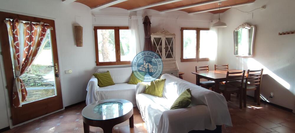 CAROLA DANES PAGANS CASA AMB ENCANT I UNA ÀMPLIA SORTIDA AL JARDÍ Apartamento Cadaqués CAROLA DANES PAGANS CASA AMB ENCANT I UNA ÀMPLIA SORTIDA AL JARDÍ Apartamento Cadaqués