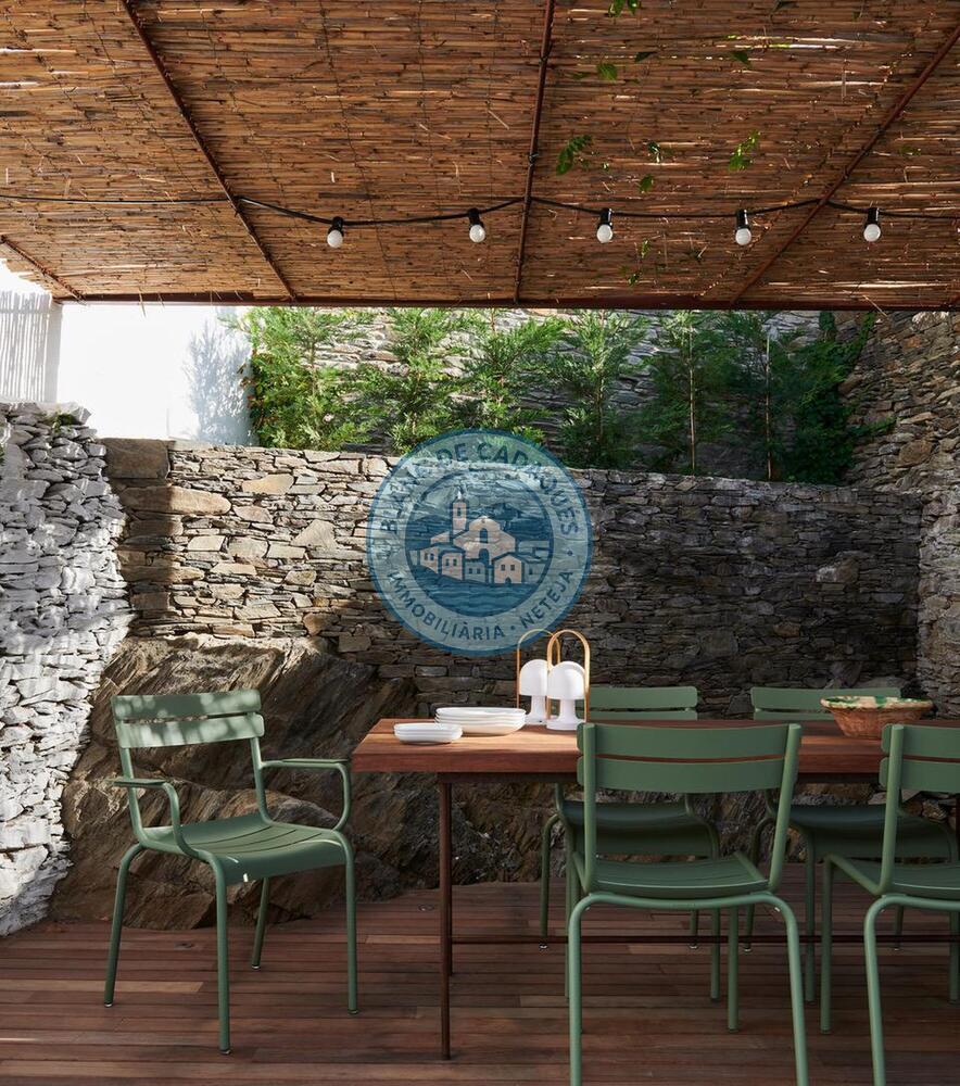 YOLANDA Icónica casa con jardín en el centro de Cadaqués Casa aislada / Villa Cadaqués YOLANDA Icónica casa con jardín en el centro de Cadaqués Casa aislada / Villa Cadaqués