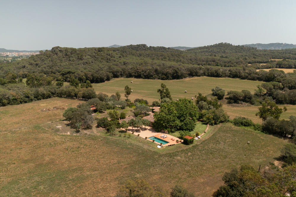 CM2381 CAN CANYELLES Detached house / Villa Mont-ras CM2381 CAN CANYELLES Detached house / Villa Mont-ras