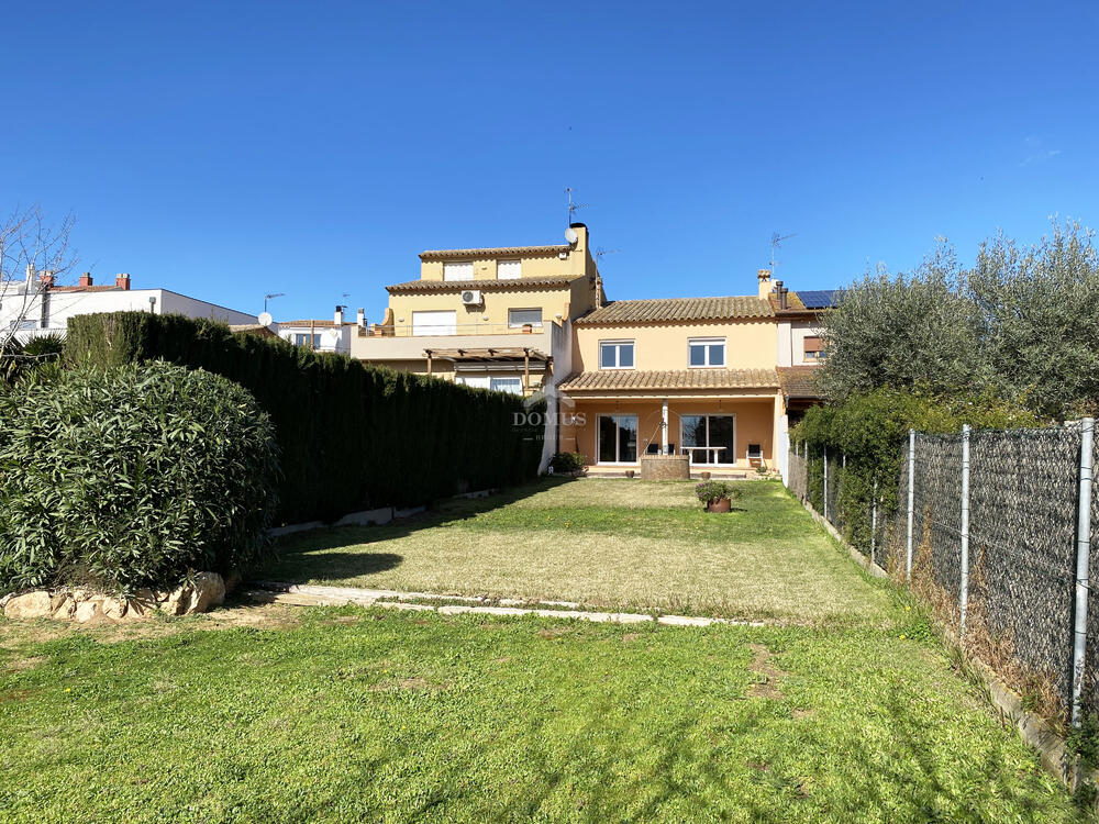 2225 Casa jardí Detached house / Villa Centre Palafrugell 2225 Casa jardí Detached house / Villa Centre Palafrugell