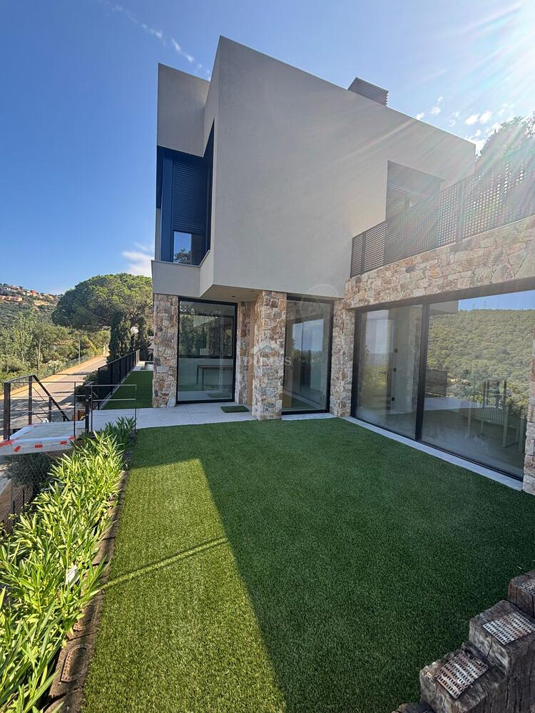 2205 VILLA OPTIM Detached house / Villa Sa Riera Begur 2205 VILLA OPTIM Detached house / Villa Sa Riera Begur