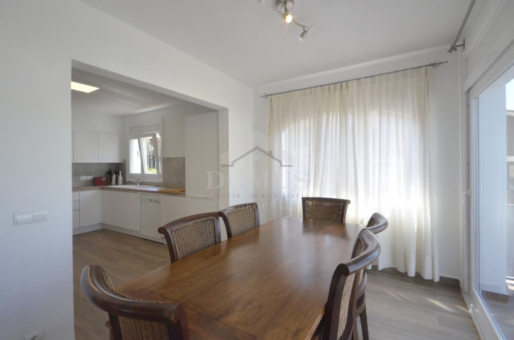 051 Casa Blanca Vrijstaand huis / Villa Centre Begur 051 Casa Blanca Vrijstaand huis / Villa Centre Begur