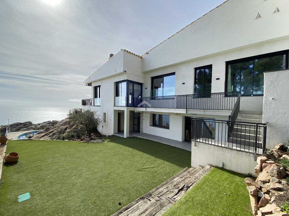 628 La Roca Serena Vrijstaand huis / Villa Aiguaxelida Palafrugell 628 La Roca Serena Vrijstaand huis / Villa Aiguaxelida Palafrugell