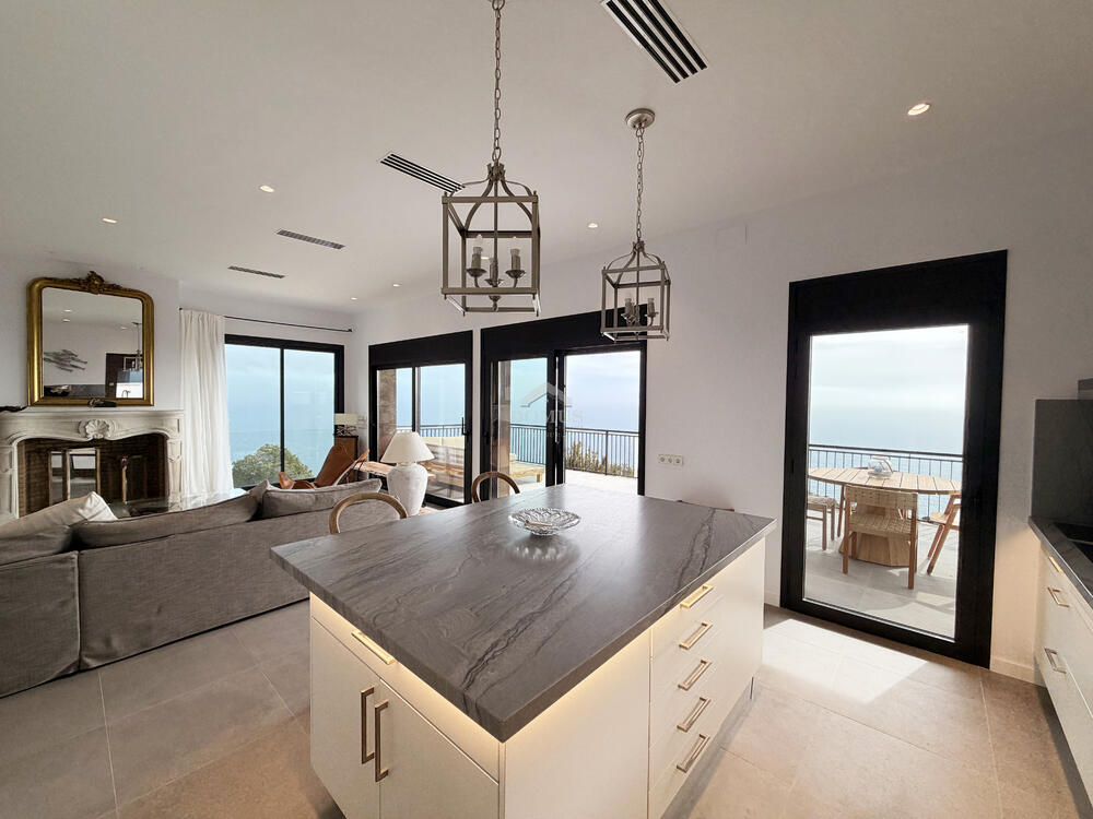 628 La Roca Serena Vrijstaand huis / Villa Aiguaxelida Palafrugell 628 La Roca Serena Vrijstaand huis / Villa Aiguaxelida Palafrugell