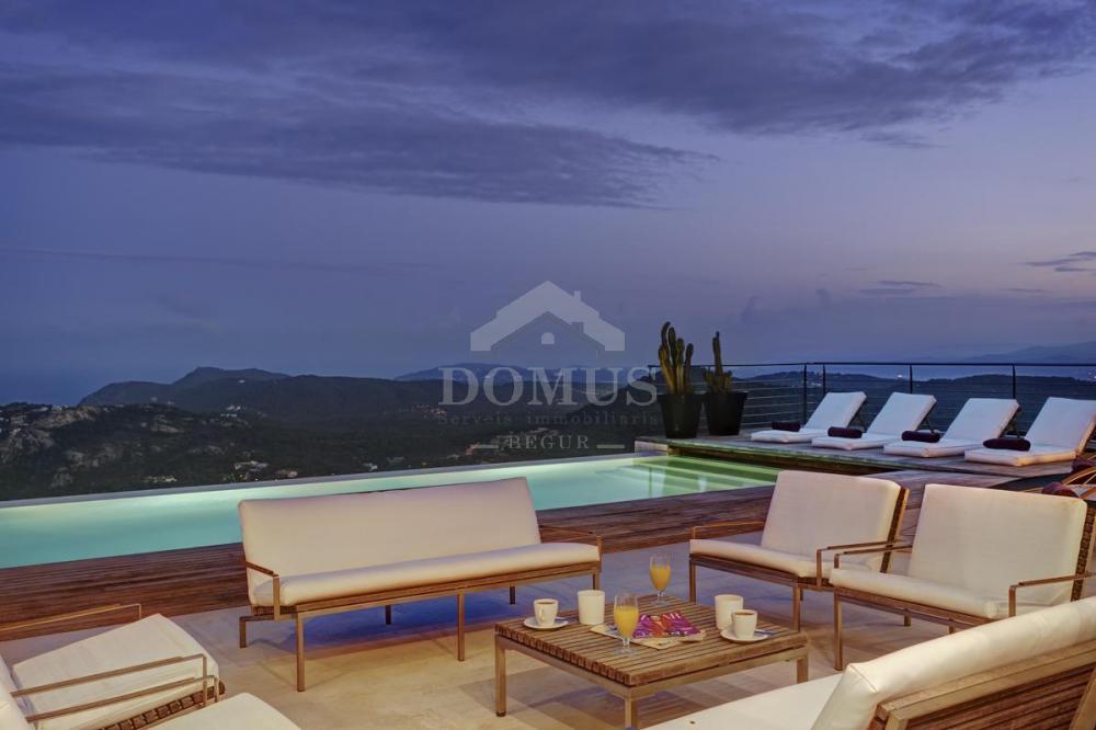 2752 VILLA GAVINES Vrijstaand huis Centre Begur 2752 VILLA GAVINES Vrijstaand huis Centre Begur