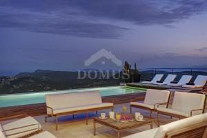 2752 VILLA GAVINES Vrijstaand huis Centre Begur