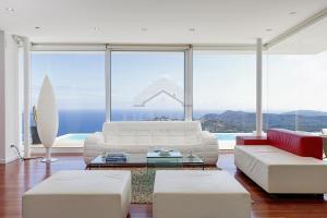 2752 VILLA GAVINES Vrijstaand huis Centre Begur