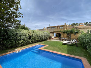 138 Casa Riu Casa de poble Centre Begur