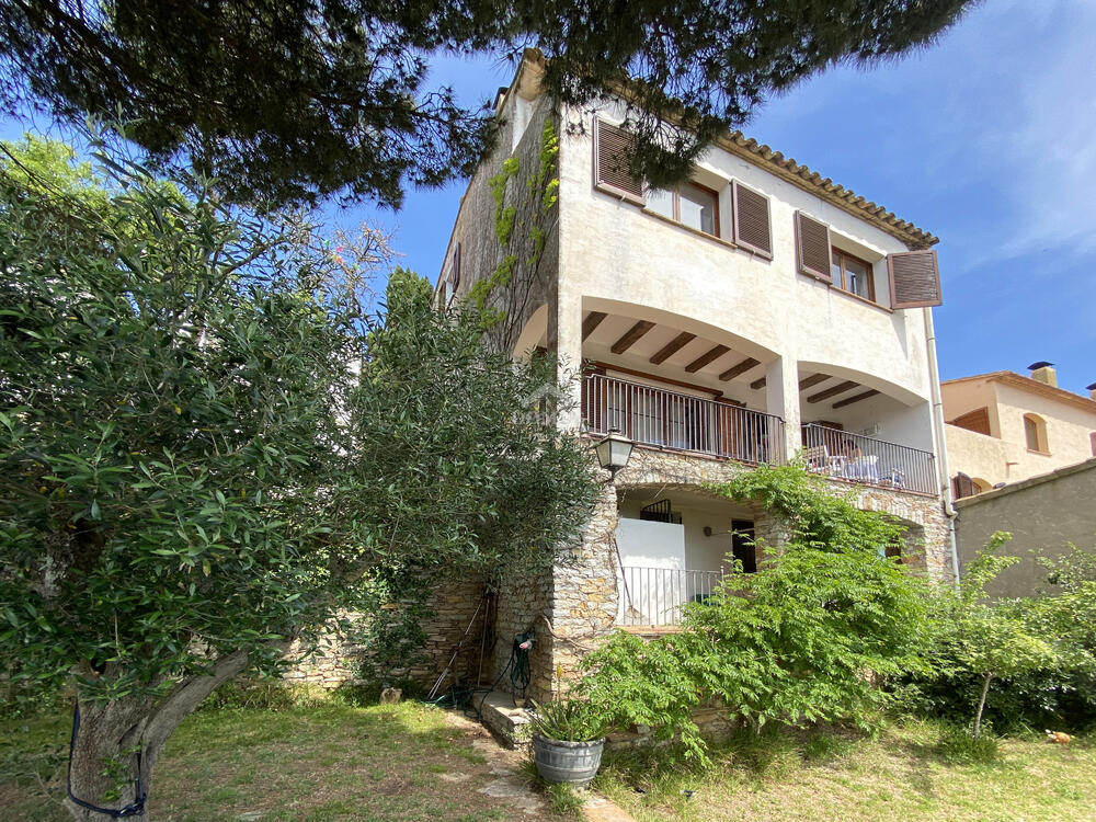 5160 El pati Maison de village Centre Begur 5160 El pati Maison de village Centre Begur