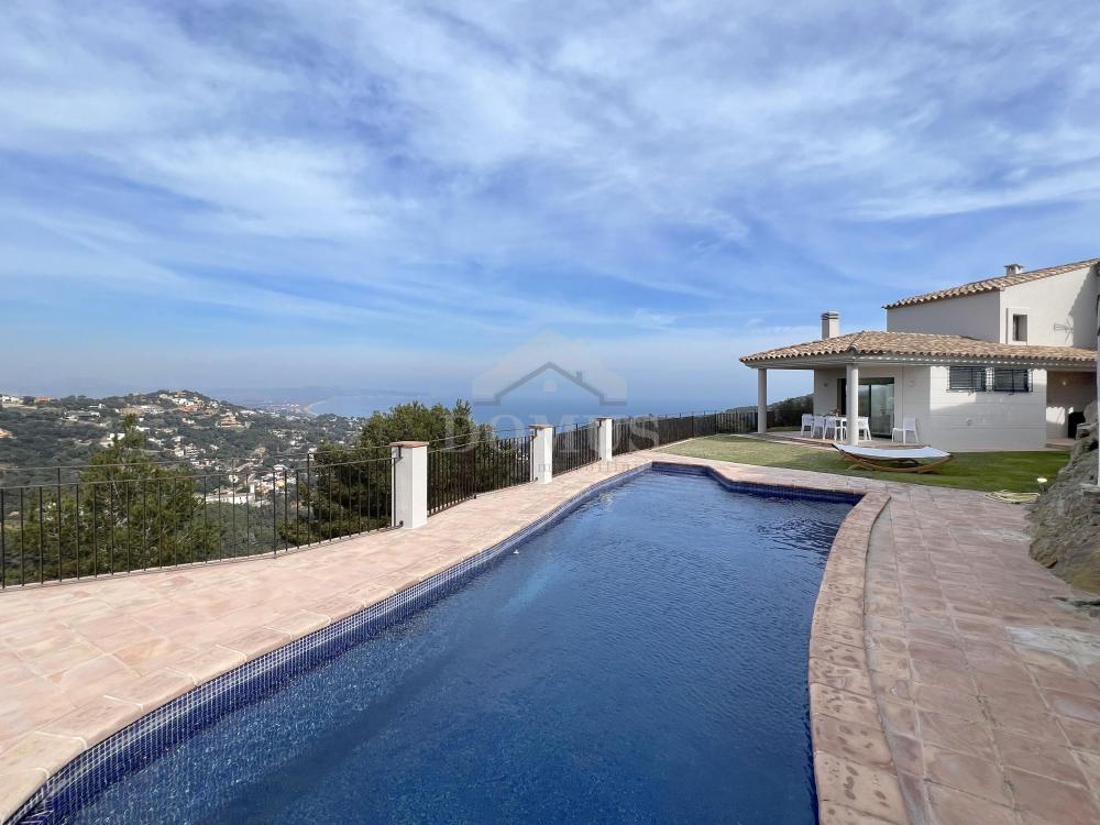 345 Front de Mar Vrijstaand huis / Villa Centre Begur 345 Front de Mar Vrijstaand huis / Villa Centre Begur