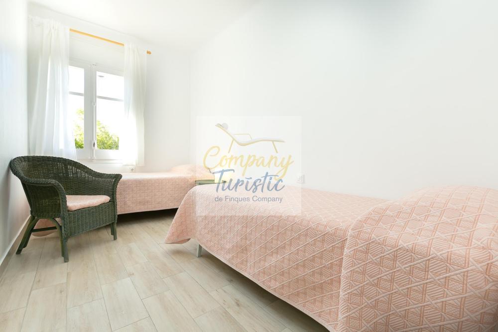 R251 VICENS VIVES Apartament El Far Roses