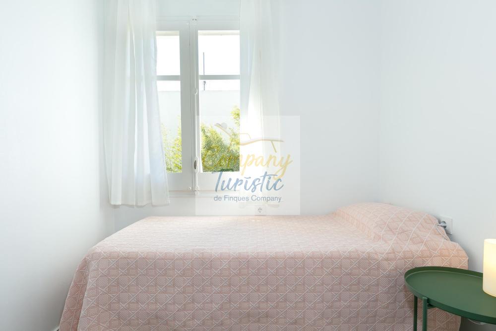 R251 VICENS VIVES Apartament El Far Roses