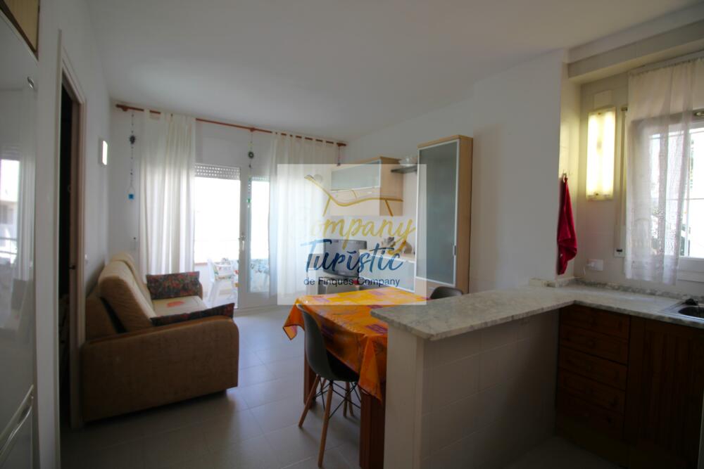 L227-01 RES. LA FARELLA B 1-8 Apartament La Farella Llançà