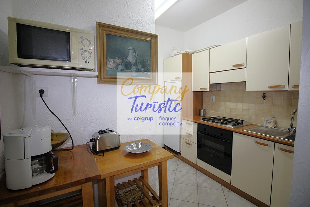 L166-01 GRIFEU 6 Apartamento  Llançà