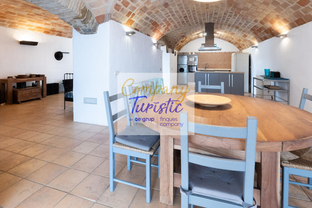 L134-01 MAS CAN PERE PAU Casa aïllada / Villa PEDRET I MARZÀ L134-01 MAS CAN PERE PAU Casa aïllada / Villa PEDRET I MARZÀ