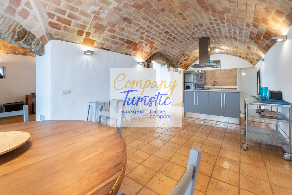 L134-01 MAS CAN PERE PAU Casa aïllada / Villa PEDRET I MARZÀ L134-01 MAS CAN PERE PAU Casa aïllada / Villa PEDRET I MARZÀ