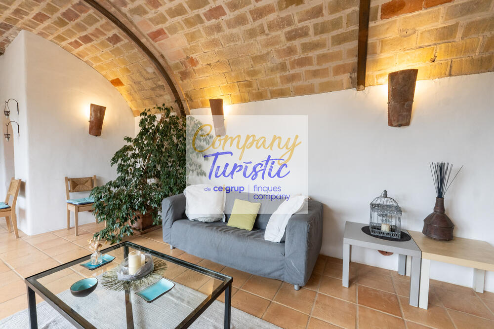 L134-01 MAS CAN PERE PAU Casa aïllada / Villa PEDRET I MARZÀ L134-01 MAS CAN PERE PAU Casa aïllada / Villa PEDRET I MARZÀ