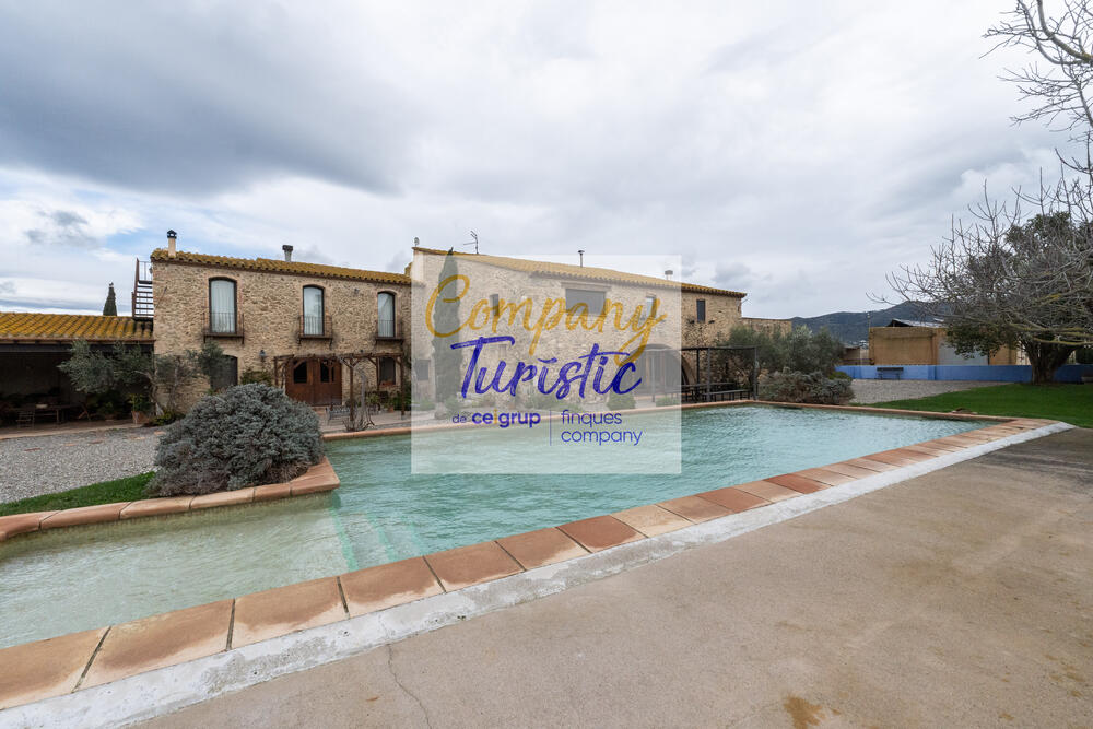 L134-01 MAS CAN PERE PAU Casa aïllada / Villa PEDRET I MARZÀ L134-01 MAS CAN PERE PAU Casa aïllada / Villa PEDRET I MARZÀ