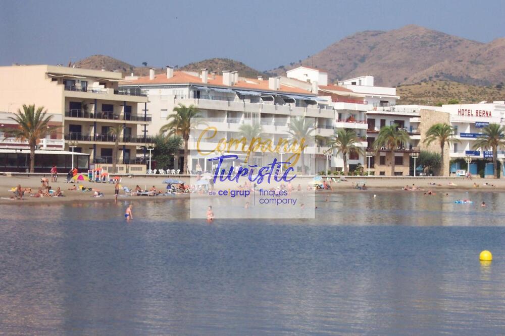 L217 MARÍTIM I ÀTIC Penthouse El Port Llançà
