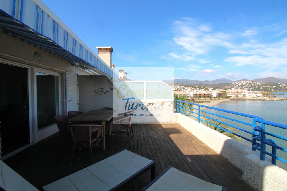 L217 MARÍTIM I ÀTIC Penthouse El Port Llançà