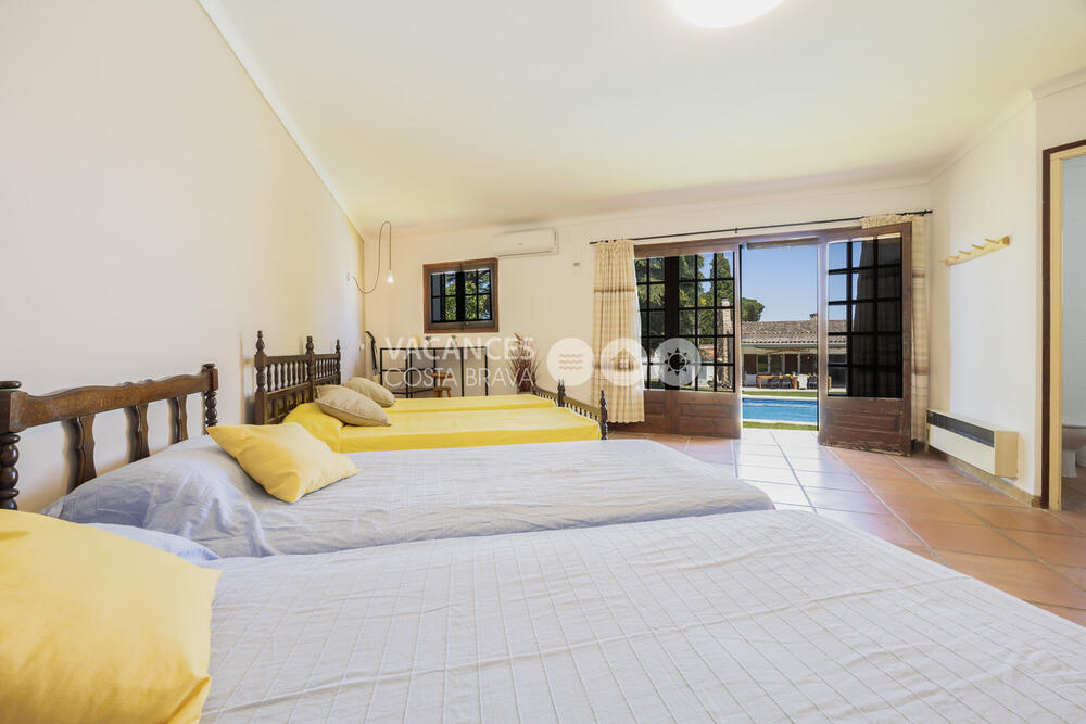 VILLA-BARCELONA VILLA BARCELONA Casa aislada / Villa Riells L'Escala