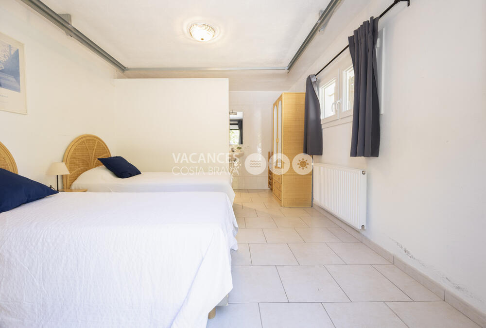 VILLA-BARCELONA VILLA BARCELONA Casa aislada / Villa Riells L'Escala