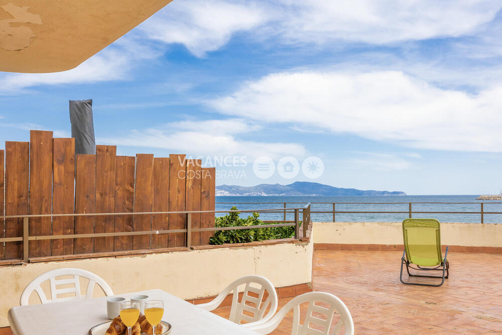 BLANC-CANIGO-1 BLANC CANIGO 1 Apartamento Riells platja L'Escala BLANC-CANIGO-1 BLANC CANIGO 1 Apartamento Riells platja L'Escala