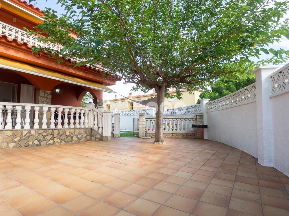 VILLA NURIA VILLA NURIA Casa aislada / Villa Riells L'Escala VILLA NURIA VILLA NURIA Casa aislada / Villa Riells L'Escala
