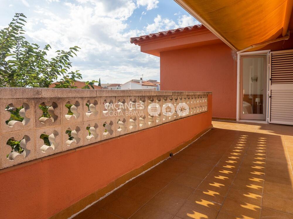 VILLA NURIA VILLA NURIA Casa aislada / Villa Riells L'Escala VILLA NURIA VILLA NURIA Casa aislada / Villa Riells L'Escala