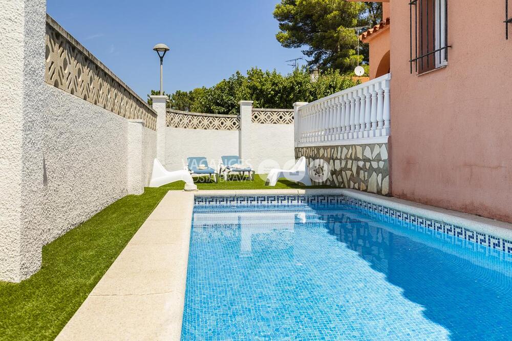CAMOS CAMÓS Casa aislada / Villa Riells L'Escala CAMOS CAMÓS Casa aislada / Villa Riells L'Escala