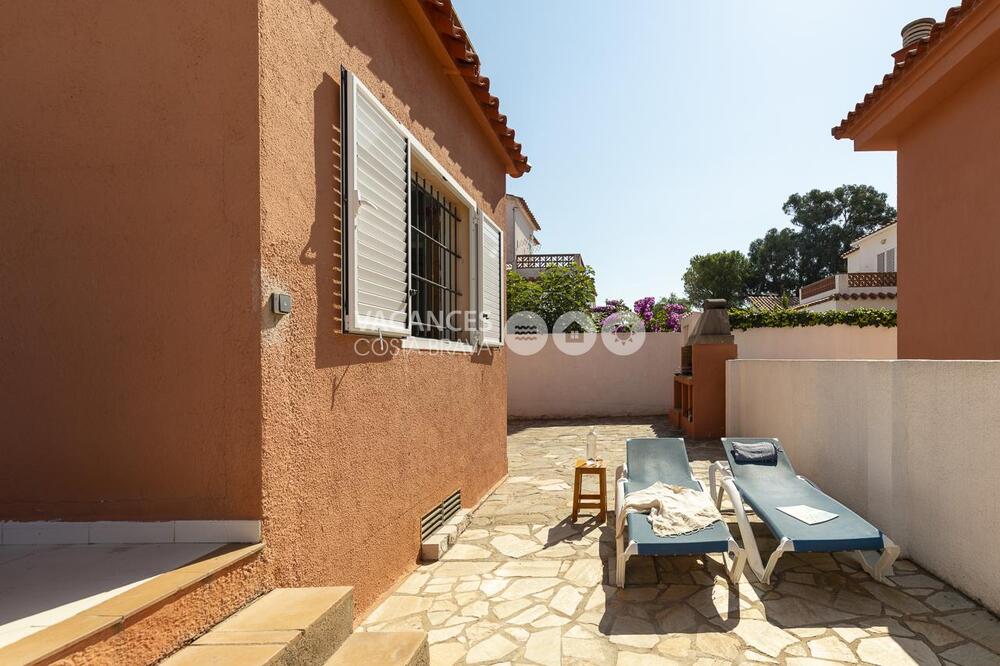 CAMOS CAMÓS Casa aislada / Villa Riells L'Escala CAMOS CAMÓS Casa aislada / Villa Riells L'Escala