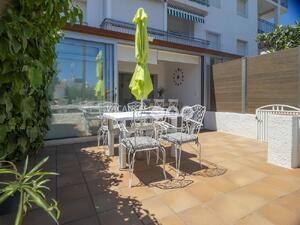 FIGUERES FIGUERES Apartamento  L'Escala