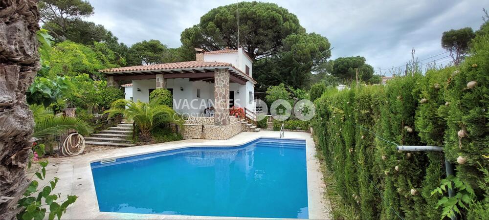 COLOM COLOM Casa aislada / Villa Escala (L') COLOM COLOM Casa aislada / Villa Escala (L')