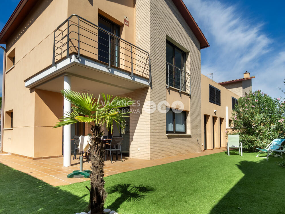 CACTUS CACTUS Casa aislada / Villa Escala (L') CACTUS CACTUS Casa aislada / Villa Escala (L')