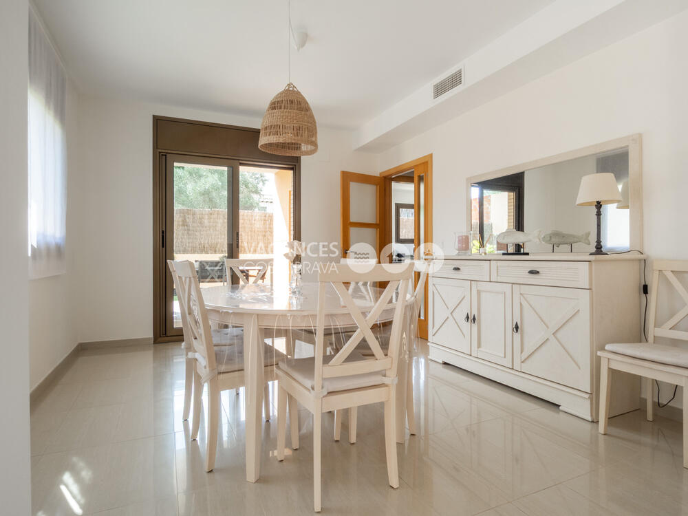 CACTUS CACTUS Casa aislada / Villa Escala (L') CACTUS CACTUS Casa aislada / Villa Escala (L')