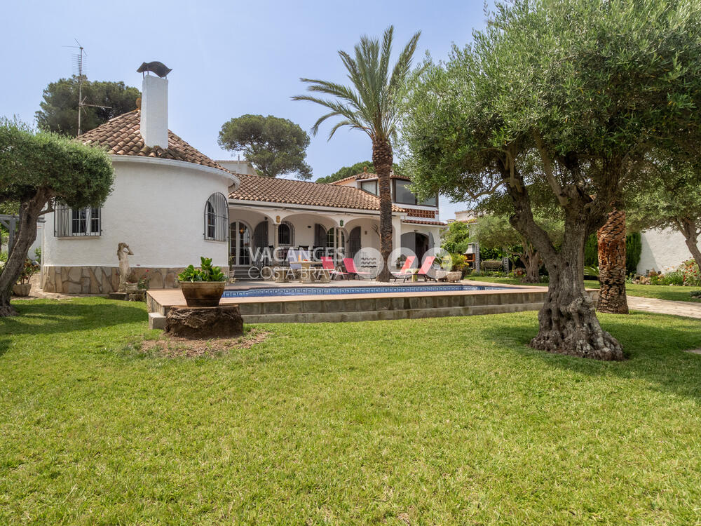PALMERA PALMERA Casa aislada / Villa Escala (L') PALMERA PALMERA Casa aislada / Villa Escala (L')